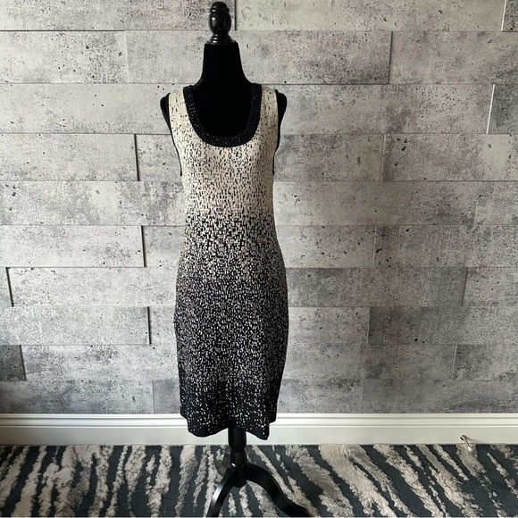 Elegant Black and Cream Gradient Dress size M - Picture 1 of 9
